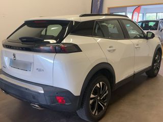 Peugeot 2008 2020 1.2 PureTech Allure!!-thumb-1
