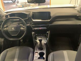 Peugeot 2008 2020 1.2 PureTech Allure!!-thumb-7