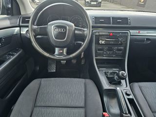 Audi A4 2006-thumb-11
