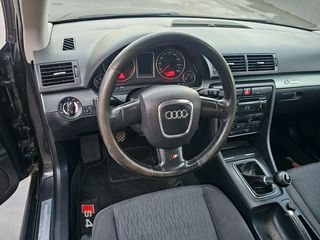 Audi A4 2006-thumb-12