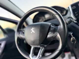 Peugeot 2008 2016 1.2 PURETECH 110 ALLURE (Book Service)-thumb-30