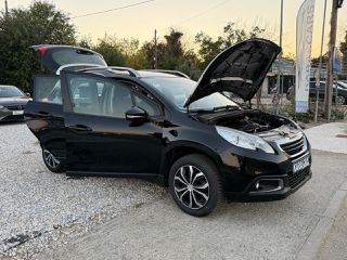 Peugeot 2008 2016 1.2 PURETECH 110 ALLURE (Book Service)-thumb-7