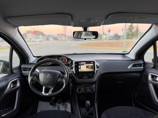 Peugeot 2008 2016 1.2 PURETECH 110 ALLURE (Book Service)-thumb-19