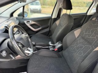 Peugeot 2008 2016 1.2 PURETECH 110 ALLURE (Book Service)-thumb-20