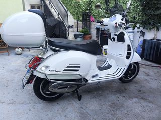 Vespa GTS Super 300 2020-thumb-5