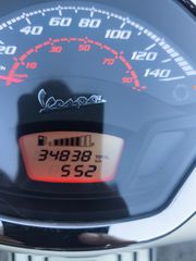 Vespa GTS Super 300 2020-thumb-6