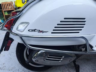 Vespa GTS Super 300 2020-thumb-7