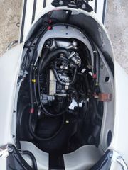 Vespa GTS Super 300 2020-thumb-11