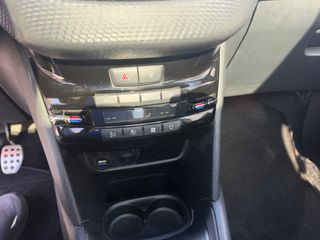 Peugeot 208 2017 GT LINE PANORAMA-thumb-22