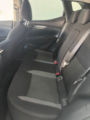 Nissan Qashqai 2018-thumb-8