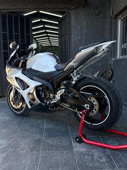 Suzuki GSX-R 1000 2008 K8-thumb-10