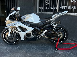 Suzuki GSX-R 1000 2008 K8-thumb-14