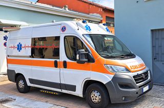 Ασθενοφόρο Fiat 2015 DUCATO DIESEL ΙΤΑΛΙΑΣ EURO5B - ΑΣΘΕΝΟΦΟΡΟ-789-thumb-2