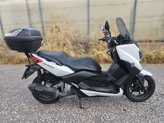 Yamaha XMAX 250 2016 ABS-thumb-2