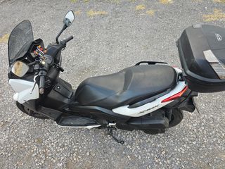 Yamaha XMAX 250 2016 ABS-thumb-4
