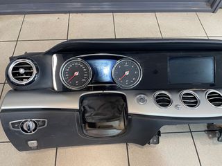 Ταμπλό Mercedes W213-thumb-1