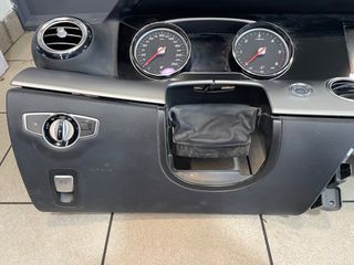 Ταμπλό Mercedes W213-thumb-2