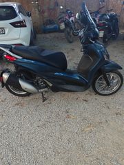 Piaggio Beverly 300 2023 Beverly 300 hpe-thumb-4