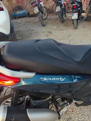 Piaggio Beverly 300 2023 Beverly 300 hpe-thumb-8