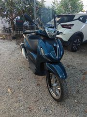 Piaggio Beverly 300 2023 Beverly 300 hpe-thumb-11