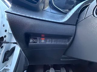 Peugeot 208 2021 1.2 PURETECH 75 LIKE-thumb-14