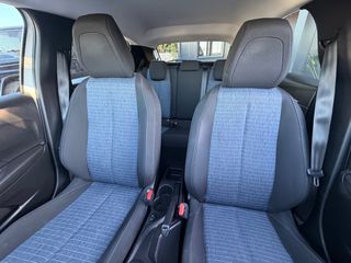 Peugeot 208 2021 1.2 PURETECH 75 LIKE-thumb-19
