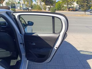 Peugeot 208 2023 1,2 PURETECH 100 ACTIVE EAT8-thumb-13