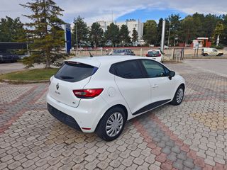 Renault Clio 2016-thumb-1