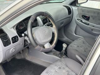 Hyundai Accent 2005-thumb-6