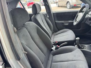 Hyundai Accent 2005-thumb-11