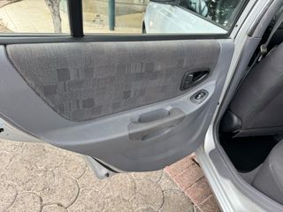 Hyundai Accent 2005-thumb-17