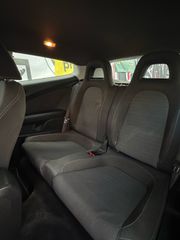 Volkswagen Scirocco 2010 1.4 TSI 160HP-thumb-9