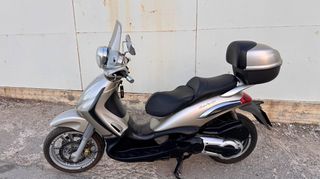 Piaggio Beverly 500 2004-thumb-1