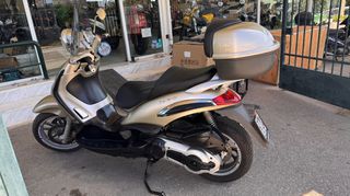 Piaggio Beverly 500 2004-thumb-16