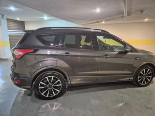 Ford Kuga 2018 2.0 TDCi 180hp ST-Line AWD Automatic (PowerShift)-thumb-1