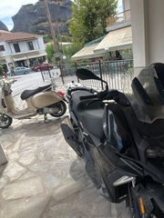 Vespa GTS 300 2019-thumb-7