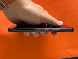 samsung galaxy s22-thumb-3