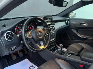 Mercedes-Benz GLA 180 2018 D URBAN-thumb-7