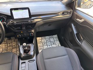 Ford Focus 2019 1.0 EcoBoost  ST-Line-thumb-18