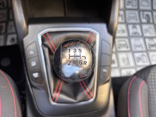 Ford Focus 2019 1.0 EcoBoost  ST-Line-thumb-22