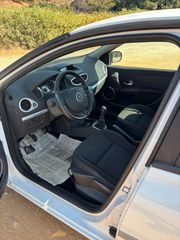 Renault Clio 2011 1.5 DCI 110hp-thumb-8