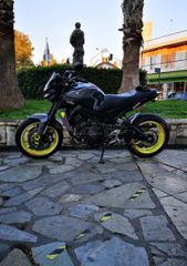 Yamaha MT-09 2017 Night Fluo