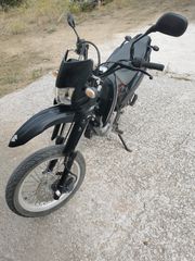 Suzuki DR 125 2010 DR 125 SM-thumb-3