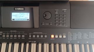 Yamaha PSR-E463 Keyboard-thumb-4