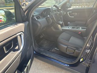 Land Rover Discovery 2017-thumb-4