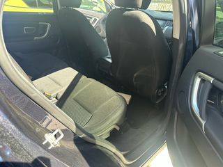 Land Rover Discovery 2017-thumb-7