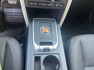 Land Rover Discovery 2017-thumb-15