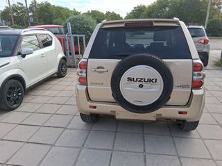 Suzuki Grand Vitara 2009 1.9 DDIS 3doors-thumb-6