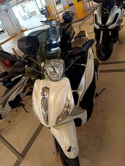 Piaggio Medley 150 2017-thumb-2
