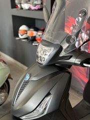 Piaggio Beverly 300 2022 SPORT HPE-thumb-3